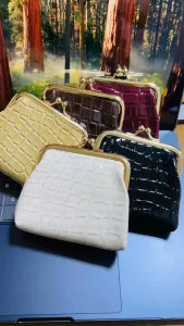 Premium PU Leather Crocodile Coin Purse | Vintage Kiss-lock Clasp | Durable & Waterproof wallet for women