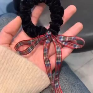 ยางรัดผม ใหม่ยางรัดผมหางม้า ประดับโบว์ ความยืดหยุ่นสูง สีแดงลายตารางหมากรุก สไตล์เกาหลี พร้อมส่ง