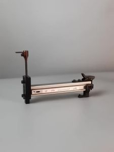 【รับประกัน 10 ปี】ฟรี 760 ชิ้น ST18/ST18B/ST38 ตะปู ปืนเล็บ เครื่องตอกตะปูกึ่งอัตโนมัติแบบสปริง ปืนยิงตะปู สามารถเก็บตะปูได้ 100 ตัว เครื่องตอกตะปูงานไม้คอนกรีตตอกตะปูผนังปูนตอกร่องผนังตะปูพิเศษ Manual Steel Nail Gun