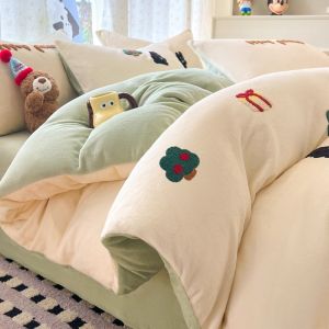 Kiss Dear | Cartoon Pattern Plush Duvet Cover 150x200