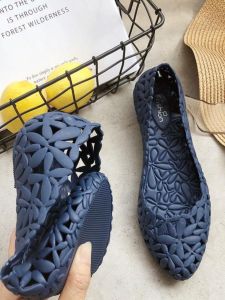 รองเท้าแตะส้นแบนแบบสวมหัวสไตล์เกาหลีสำหรับผู้หญิงในช่วงฤดูร้อน รองเท้าแตะแบบสวมหัวสไตล์ใหม่สำหรับใส่ไปชายหาด