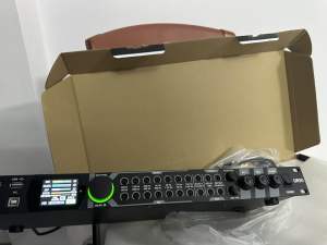 Vang Cơ Lai Số JBL UR90Pro New 2024 Chống Hú Rít Tự Động Tuyệt Đối Chip Số 48Bit DSP Hiệu Ứng Echo Kép Reverb chuẩn hát rất hay