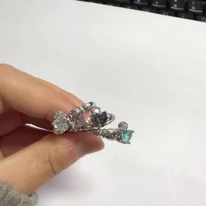 Huitan Crown Shaped Women Romantic Ring Elegant Wedding Engagement Accessories Inlaid Shiny Heart Cubic Zirconia Fashion Jewelry