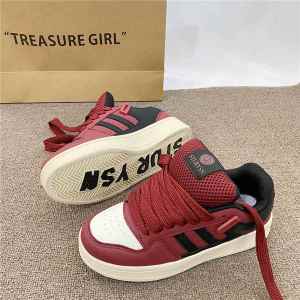 Original Hong Kong Style Black And Red Bread Shoes Trendy Spring 2025 New White Sneakers Casual Sports Versatile Fashionable