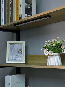 【Free Shipping】Aluminum Alloy 60CM LED Wireless Motion Sensor Night Light Type-C Rechargeable Cabinet Light Magnetic Dimming Wardrobe Lamp for Room Closet Kitchen Bedside indoor Lighting 无线夜灯人体感应橱柜灯床头灯