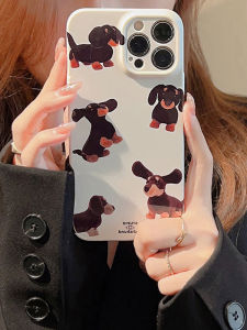 Cute Creamy White Sausage Dog Phone Case for  13 14Pro 15Pro Silicone Protective Cover Anti-Fall Couple Friendly