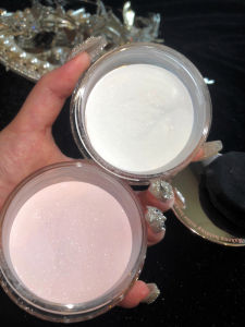 Shiny Loose Powder Long-lasting Oil-control Brightening Pearl Fine Sparkling Face Powder Makeup Setting Powder Translucent White