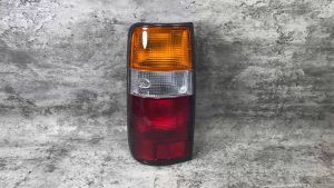 212-1955-U STOPLAMP STOP LAMP LAMPU BELAKANG STOP MUNDUR REM LANDCRUISER FJ82 LC VX-80 1990 1991 1992 1993 1994 1995 1996 1997 MERK DEPO LUCID