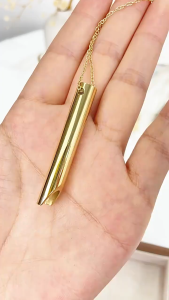 Kalung Titanium Pria Wanita Anti Karat Aksesoris Dekompresi Anti Stres Whistle Kalung Peluit Necklace Quit Smoking With Breathlink