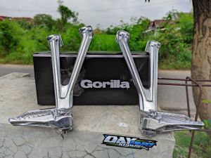 BASTEP HONDA CBR 1200 R GORILLA baut BAWAH set dudukan footstep foot step postep post tep pijakan kaki belakang postep gantung cb 1200r cbr 1200 cb 1200 rr cb 650 f r model original gorila postep cb 1000 cb 1000 cbr 650 impor cbr1200 r cb 1200r 650 f
