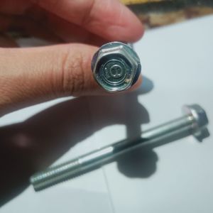 Baut intake karburator Mio smile Mio soul sporty Fino dapat 2 pcs