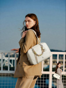 Sweet Toast New 2026 Large Capacity Handbag