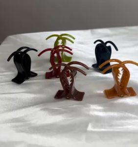 Kẹp tóc càng cua 3 răng nhựa bóng đầu vuông nhiều màu