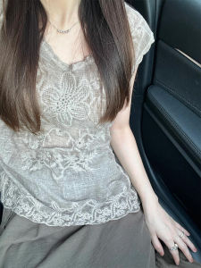 Retro Vintage Embroidered Lace Trim Vest Womens Summer Slimming Thin Style Top Trendy Korean Version Polyester Fiber