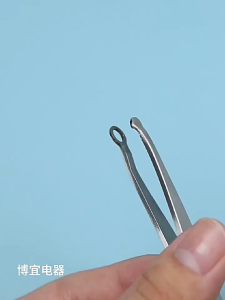 Kéo Tỉa Lông Mũi Dạng Bấm Tiện Lợi Thép Không Gỉ