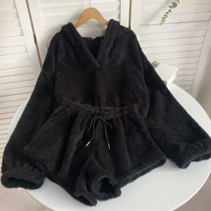 Bộ Đồ Hai Mảnh Dễ Thương Có Mũ Trùm Đầu Và Quần Short Cạp Cao Bằng Vải Nỉ Dài Tay Mùa Thu Đông Cho Nữ