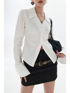 White Trumpet Sleeve Shirt for Women Spring 2024 New Style Slim Fit Waist-Enhancing V-Neck Cotton Top