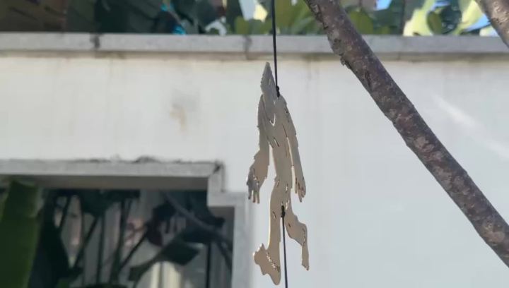 Bigfoot Wind Chimes Outdoor Sasquatch Decor, Deep Tone Soothing Melodic Tones Windchime, Memorial Wind Chimes for Outside with Big Foots Wind Catcher, Best Gifts for Men/Women Porch Garden Decoration