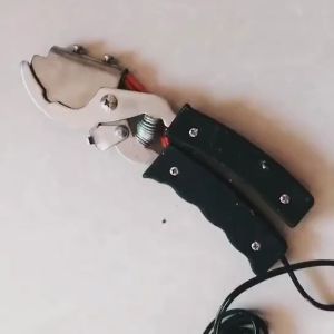 Viddavet Electric Pig Tail Cutter Plier electric pig tail cutter tail cutter for piglet tail cutter for pig piglets