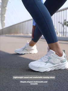 【Local】361 Degrees WAVE Women Running Shoes Lightweight Non-Slip Breathable Mesh Commute Walking Sports Sneakers 682232212