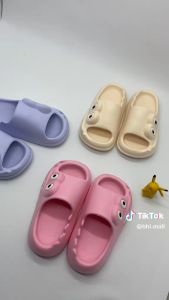 Sandal Anak-Anak Perempuan Laki-Laki Selop Jelly Anti Licin Ringan Empuk