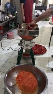 Mesin Gilingan Cabe/Bumbu Stainless merk GANESHA 8 inch + Honda GX-200