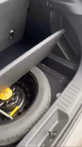 VF6 - NGĂN CỐP XE VINFAST VF6