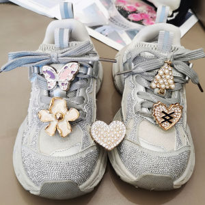 2PCS DIY Flower Shoelaces Charm Christmas Tree Shoes Buckle Decorations Heart Shaped Shoe Clips Butterfly Shoes Lace Accessories