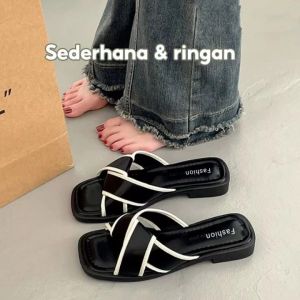 Sandal flat wanita Terbaru full busa empuk Simple kekinian