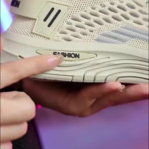 Leedoo Sepatu Sneakers Casual Running Shoes Pria Sepatu Tali Santai Keren Fashion Olahraga Anti Slip MR157
