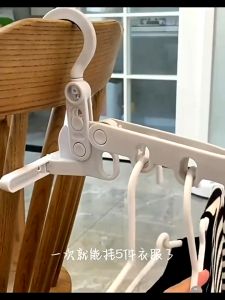 5-Hole Folding Clothes Drying Rack: A Must-Have Travel Accessory