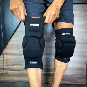 Kneepad Ayres Deker Pelindung Lutut Kiper Futsal Sepakbola Terbaru Hitam Putih
