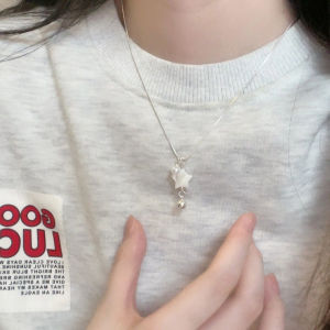 French Shell Star Necklace Womens Pendant Luxury Small Audience High-End Sensation Necklace Five-Pointed Star Elegance Pearl Clavicle Chain