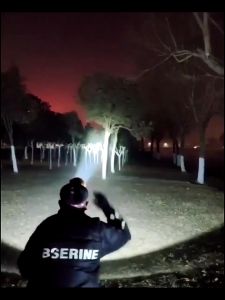 đèn đội đầu/đèn pin siêu sáng /đèn pin đội đầu/đèn led siêu sáng/đèn bin đội đầu siêu sáng Thích hợp câu cá đêm