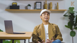 RADITYA DIKA CREATIVE THINKING - KELAS BELAJAR BERFIKIR KREATIF