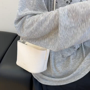 MOUSSON กระเป๋าทรงสี่เหลี่ยมใบเล็กสีล้วนเรียบง่ายและเข้ากันได้ทุกแบบคุณภาพสูงกระเป๋าสะพายข้างหนังนิ่มลายลิ้นจี่สำหรับผู้หญิง