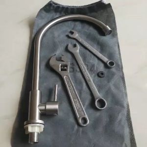 Vòi rửa chén bát SUS304 dùng được cho chậu chén 1 hộc và 2 hộc liên kết đường dẫn nước lạnh