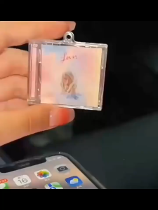 Mini CD Box Album Record Pendant Keychain CD Player Shaped Key Pendant Commemorative Album Blank