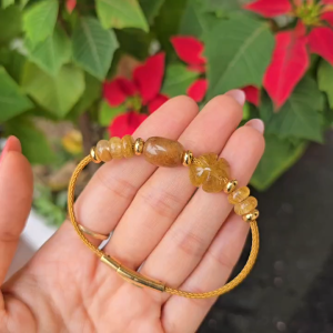 Q2349 Vòng lu thống bầu ngũ điếu cỏ 4 lá Thạch Anh Tóc Vàng Hỏa và Thổ - Phong Thuỷ TUDO P