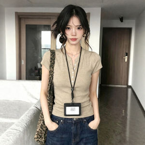 DUOFEIYAN | Áo Thun Tay Ngắn Cổ Henley Vải Kẻ Sợi Băng Đính Thường