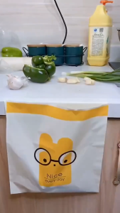 HEXMA ถุงขยะติดในรถ /อเนกประสงค์ /แบบใช้แล้วทิ้ง /ใช้ในรถยนต์ สามารถใช้ทุกที่ พกพาสะดวก 10ชิ้น/แพ็ค