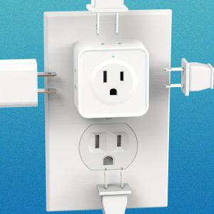 5 Way Multi Plug Outlet Extender Wall Outlet Expander Small Electrical Outlet Splitter for Travel Home Office Dorm