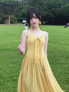 French Style Knitted Beach Holiday Dress Unique Waist-Cinching Long Gown Shoulder-baring High Waist Cotton Blend Autumn New