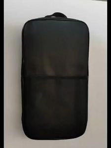 Túi đựng vợt Pickleball 3 ngăn rộng rãi thiết kế tiện lợi với quai xách dễ dàng