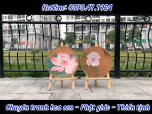 Tranh hoa sen trắng nền nâu trầm treo phòng thờ phòng trà phòng khách tạo không gian tĩnh lặng tao nhã mộc mạc đủ size
