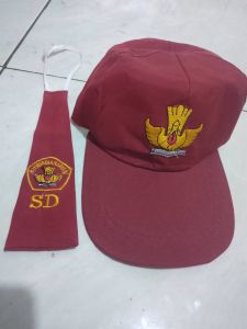 set topi sekolah  sd merah merah bordier  +dasi sd karet bordier  per pcs