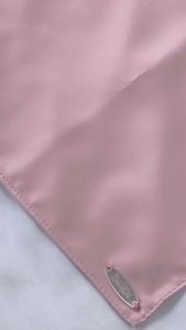 Hijab Saten Segiempat Polos | Kerudung Segi Empat Satin Silk | Hijaber Muslimah