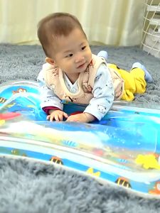 DreamBaby Water Playmat Baby Matras Air Bayi Mainan Kolam Tikar Bayi