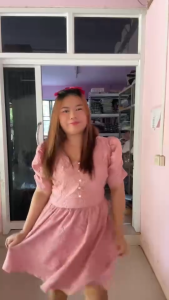 ชุดเดรสสาวอวบ แขนเจ้าหญิง มีสีขาว ชมพู ผ้าจัสการ์ด เบาสบาย ไม่คัน ดีไซด์ทรงเจ้าหญิง รายละเอียด: