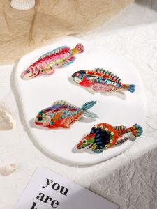 Hand Embroidery DIY Material Kit Dopaamine Little Fish Brooch Four-Piece Set Adjustable Hair Clips Gift for Friends And Sisters